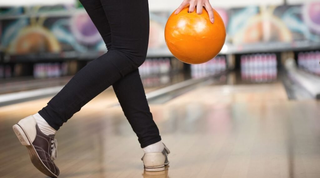 Jugar bolos en Medellín