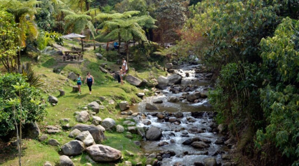 Parque El Salado hacer hoy en medellín