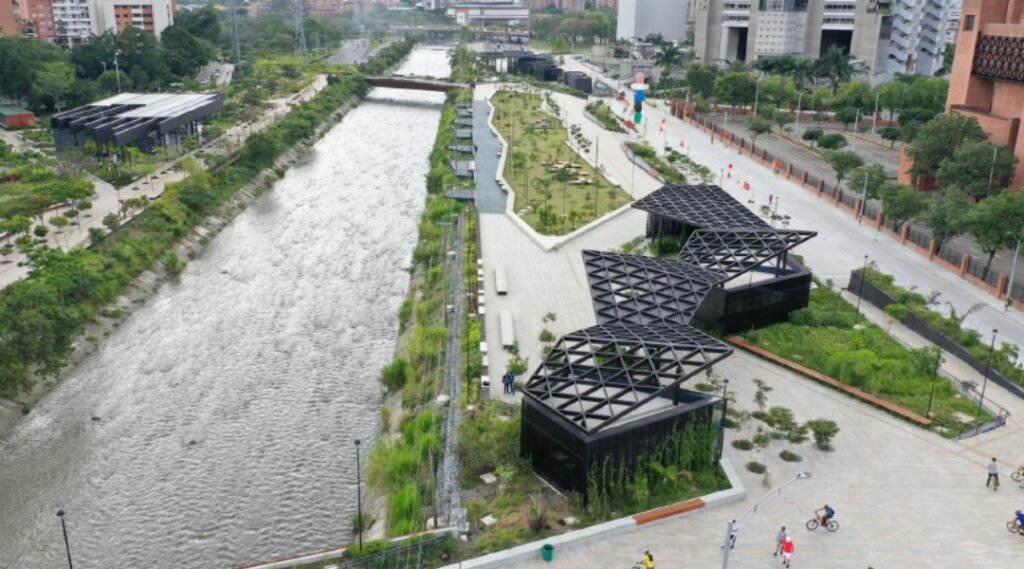 Parques al aire libre: Parque Lineal Ciudad del Río