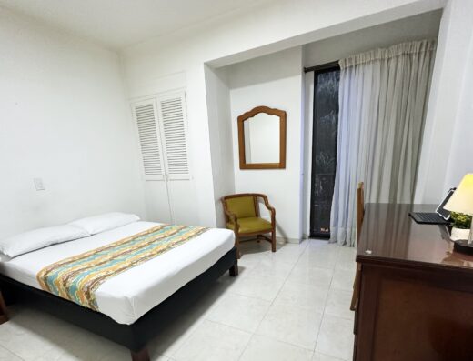 Hotel Laureles 70