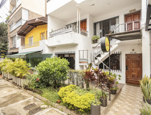 Casa Clandestina Guest House