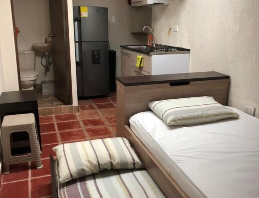 Apartaestudio Cerca Al Centro Comercial Fabricato